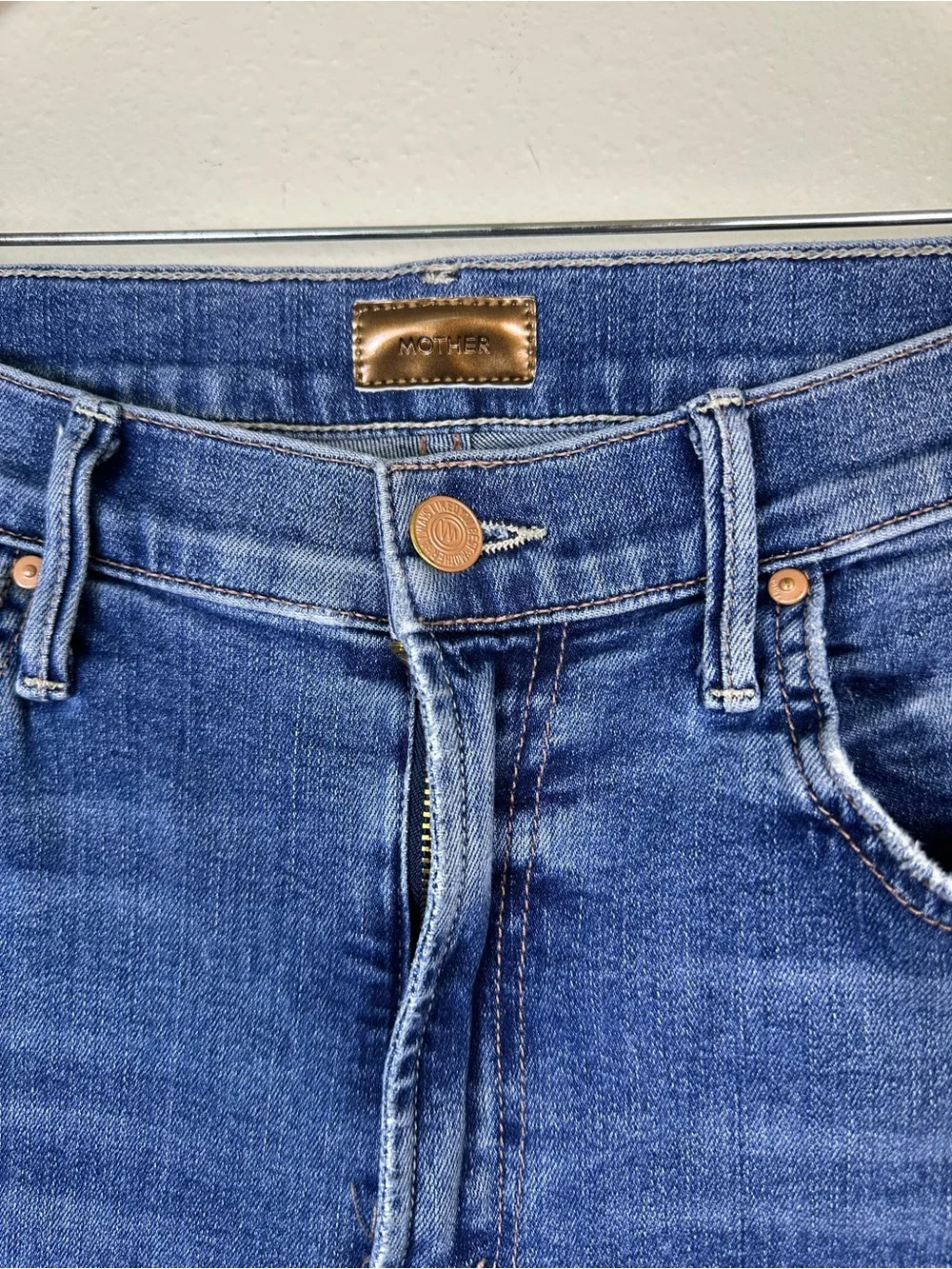 MOTHER The Insider Crop Step Chew in Dancing On Coals Women‎ 31 Denim Jeans
